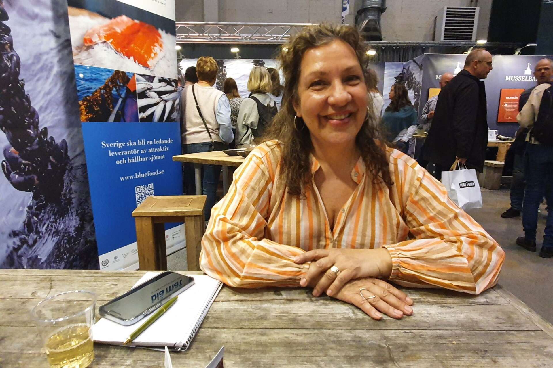 Matjournalisten och kokboksförfattaren Maria Zihammou, som växte upp i Åmål, har fått ett fint pris för sin bok Asiatisk mat, som anses vara den bästa i sin genre i Sverige.
