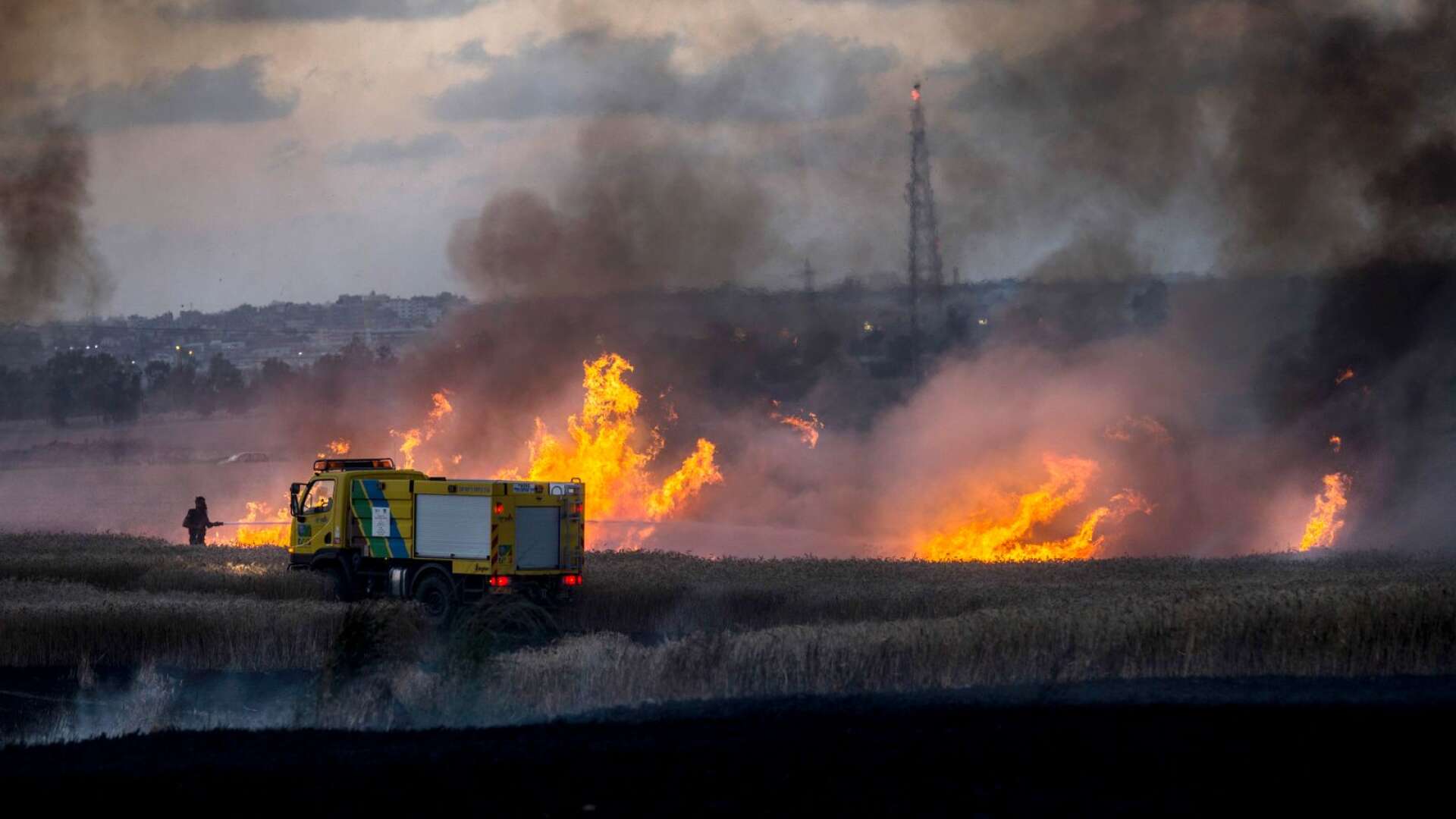 Enligt uppgift förorsakade de tusental brandbomberna från Gazaområdet i genomsnitt 24 bränder per dygn på israelisk mark förra sommaren, skriver Ann-Britt Höglund Andersson och Bertil Andersson.