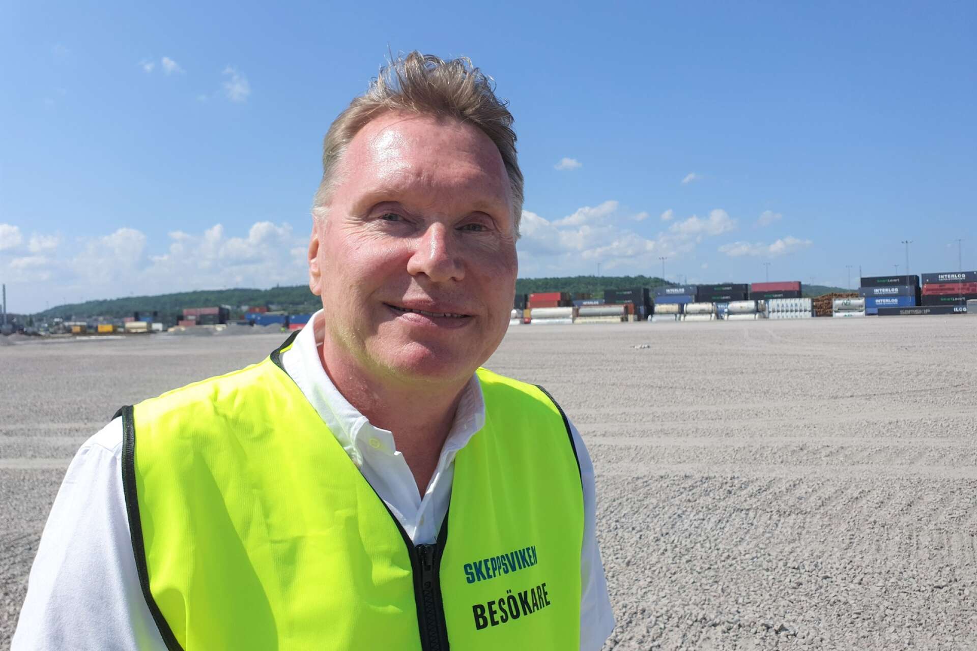 Karl-Johan Blank, ägare av Julakoncernen, bygger terminalen främst för andra företag i Skaraborg.