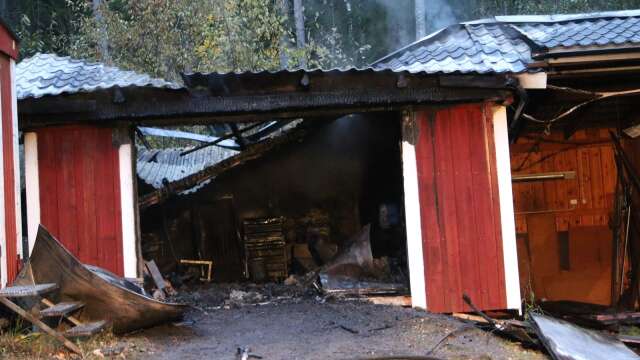 Räddningstjänst åkte ut till en fullt utvecklad brand i Bjurtjärn, Storfors. 