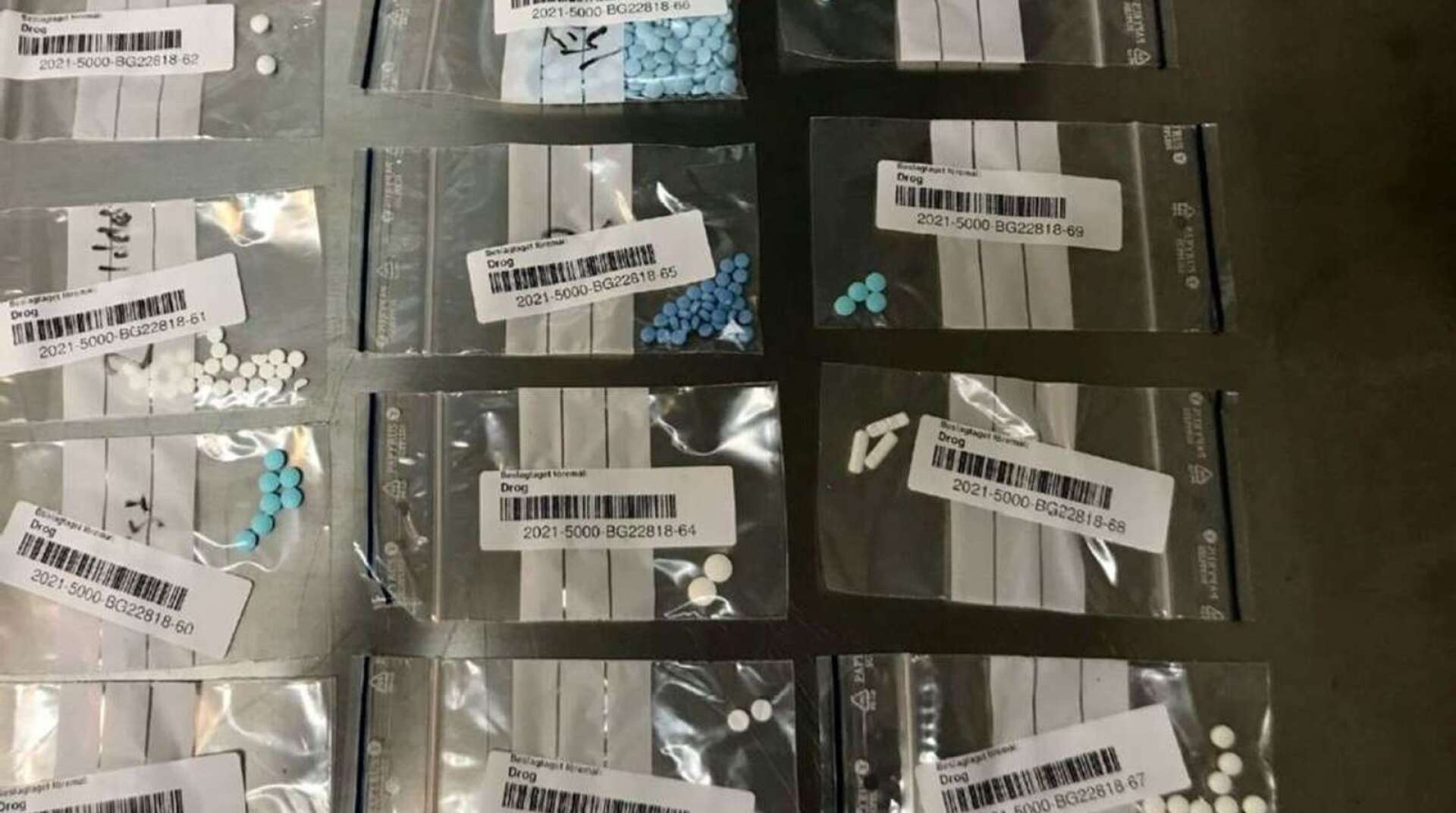 Några av de tabletter som beslagtogs när polisen slog till mot sjuksköterskans hem.