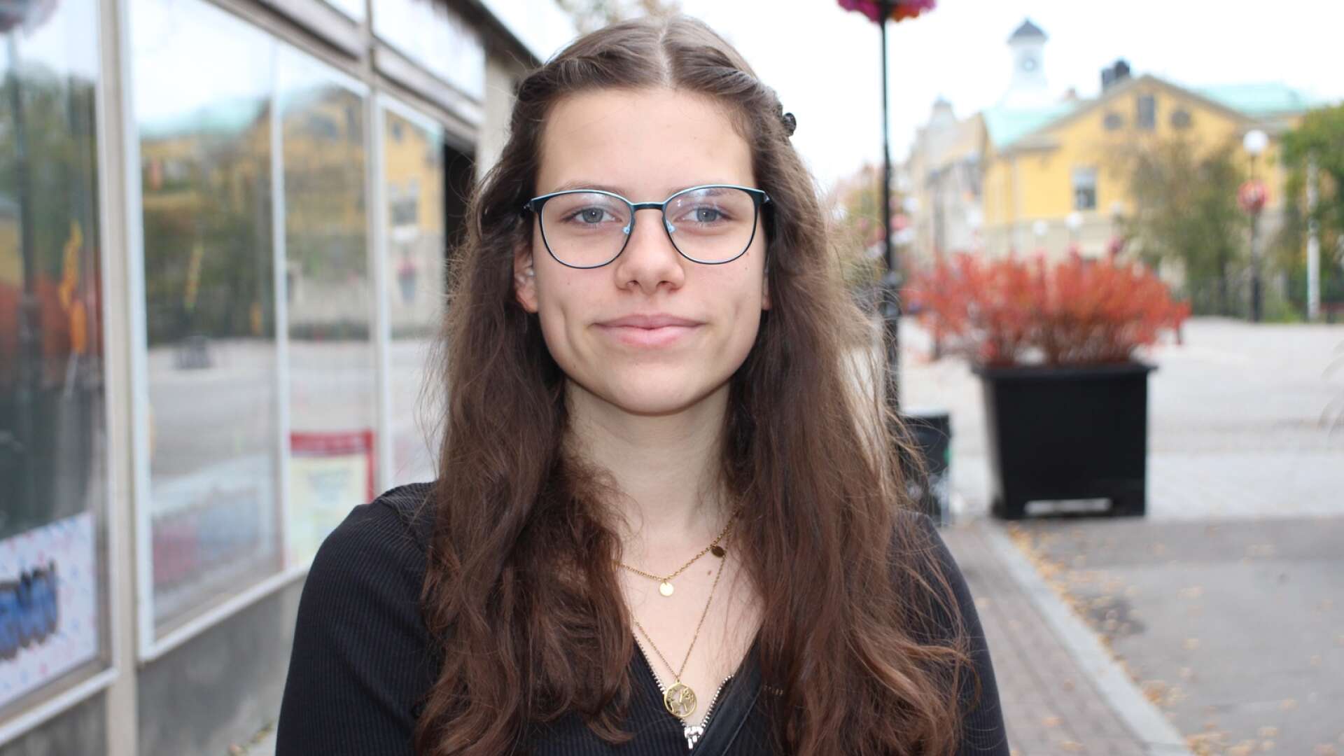 Anne-Sophie Schütz från Tyskland har väntat på ett svenskt personnummer sedan i april. Nu har hon äntligen fått det. 