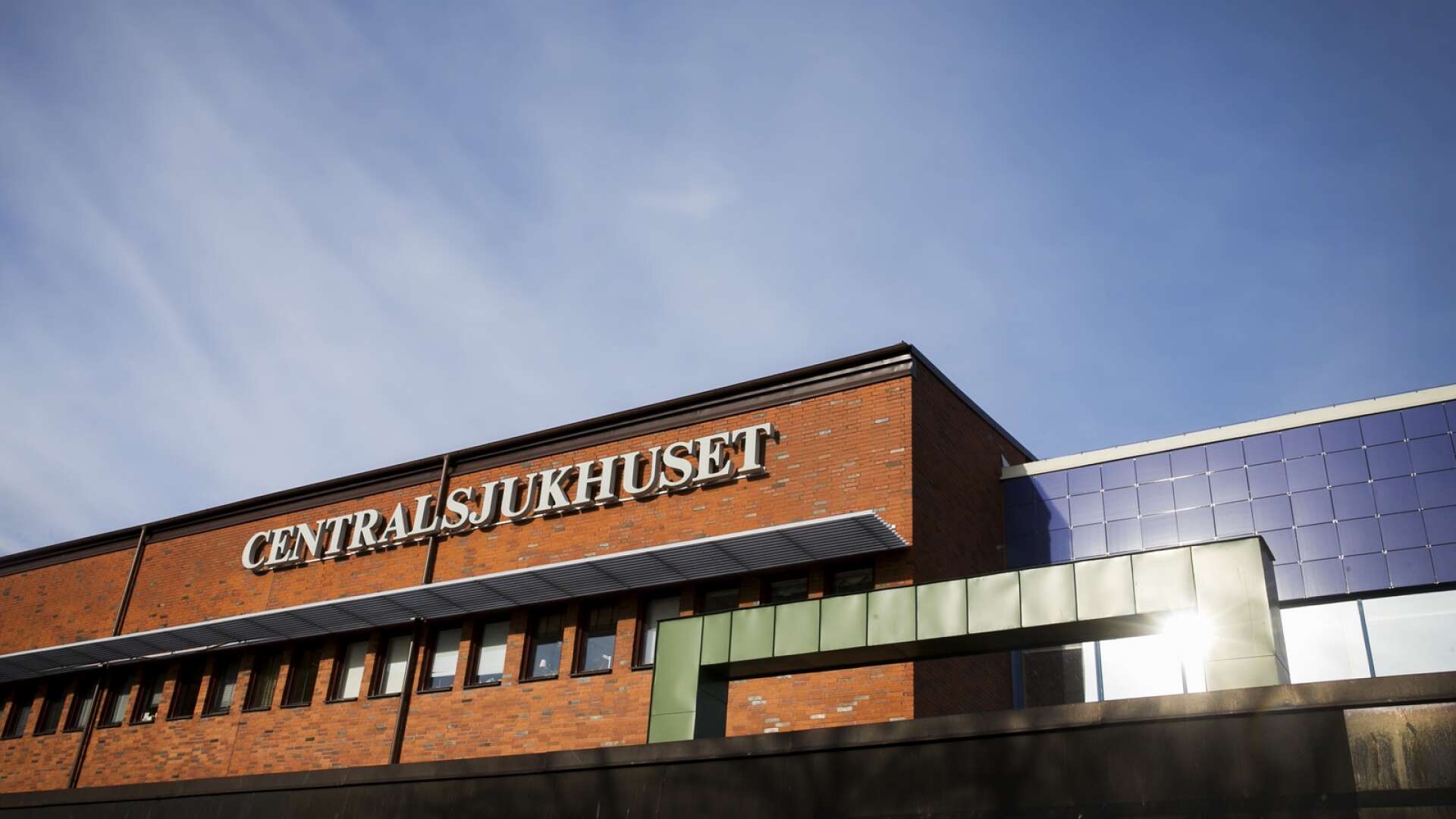 I tisdags inträffade det första dödsfallet i covid-19 vid Centralsjukhuset i Karlstad.