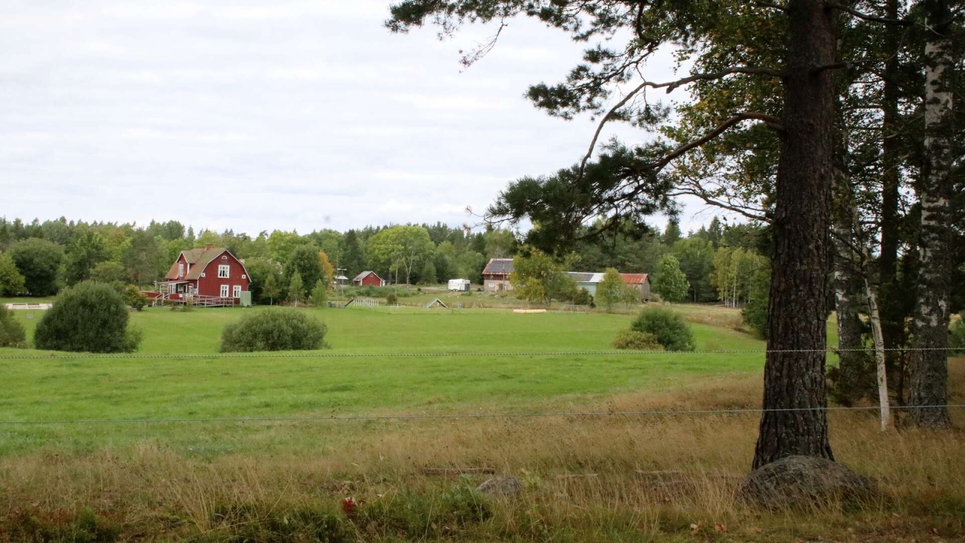 Åmåls kommun vill bygga nytt äldreboende så snart det går, i och med att hyresavtalet på Ekbacken är på väg att gå ut.