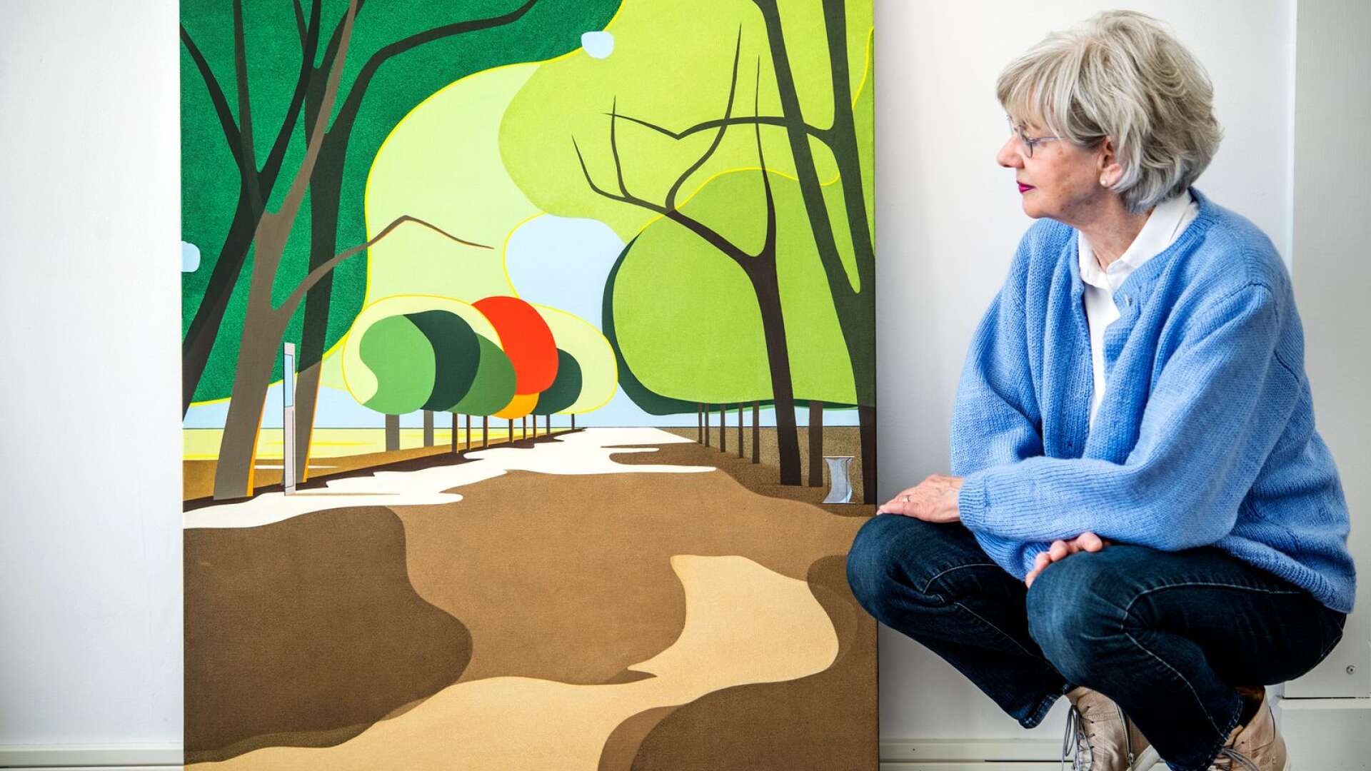 Västeråskonstnären Bia Hellström ställer nu ut hos Konst i Karlstad. Här med ett Parismotiv.
