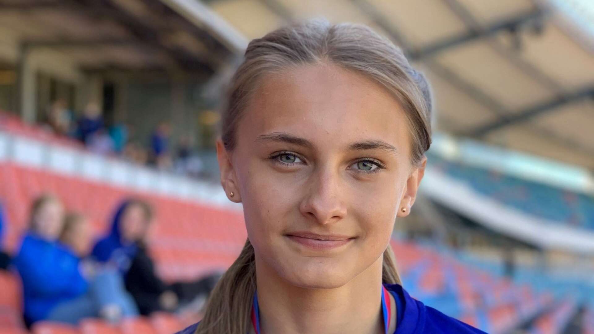 Evelina Olsson, IFK Sunne Friidrott, tog guld i längdhopp och 80 meter i Europas största friidrottstävling.