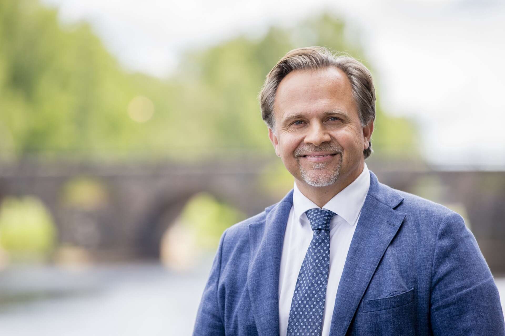 Niklas Wikström (L) anser att otydliga regelverk stoppar utvecklingen av Karlstad och Värmland.