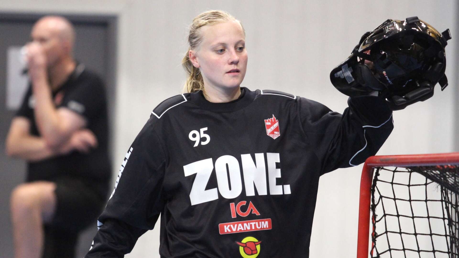 IBK Lockerud Mariestads målvakt Felicia Johansson hade mycket att göra i SSL-premiären i Malmö. Lockerud föll, men gjorde en helt okej insats. (ARKIVBILD)