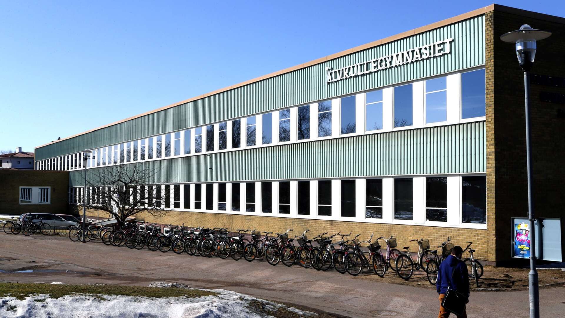 Lokaler i gamla Älvkullegymnasiet i Karlstad kommer att ge hemlösa tak över huvudet i vinter.