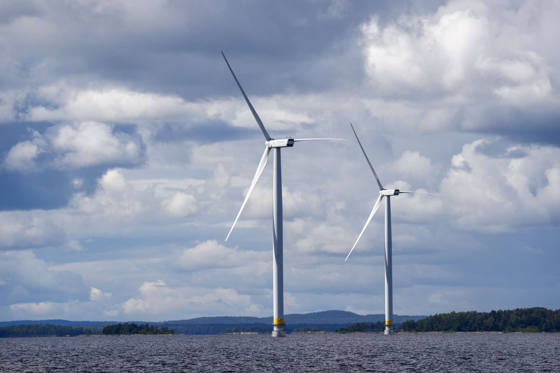 Miljöpartiet Tibro menar att ett garanterat elpris skulle gynna grön elproduktion.