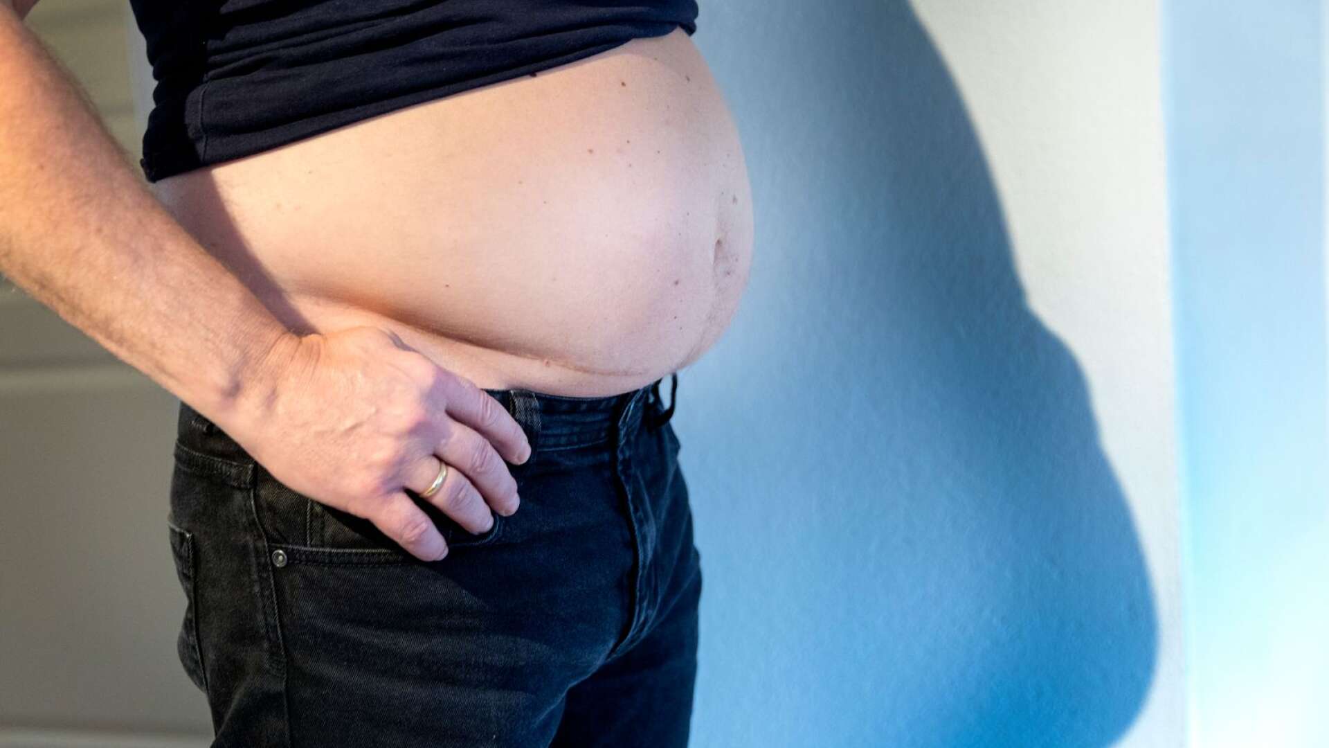 Fetma är en av de största orsakerna till förlorade friska levnadsår. Situationen i Sverige är förödande. Sedan 1980-talet har andelen överviktiga och feta mer än dubblerats, skriver Ulrika Ennen och Kristina Ahlin.