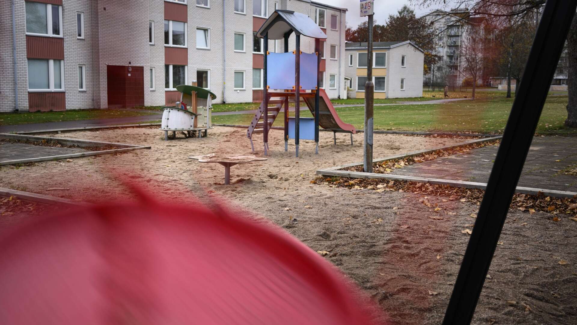 Här i lekparken på Rud i Karlstad blev den nioåriga flickan sexuellt ofredad av en för henne okänd man.