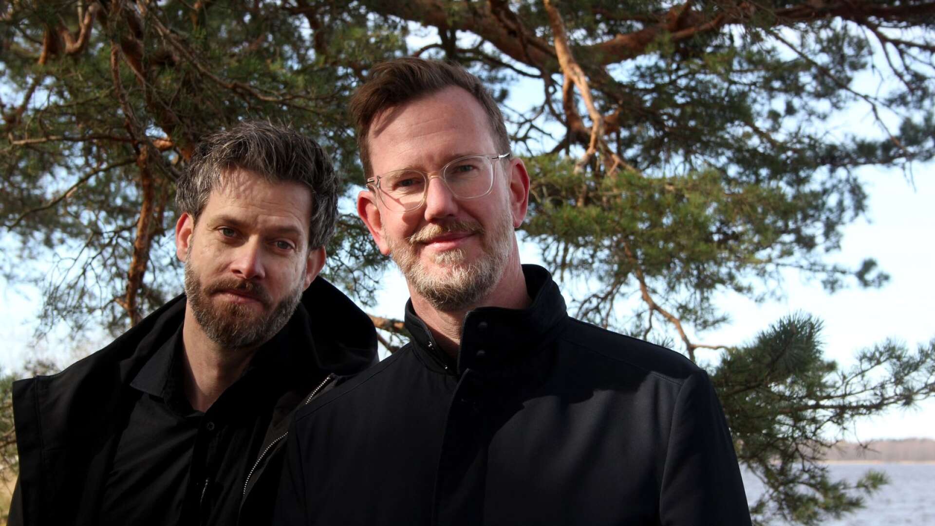 Peter Nyström och Peter Mohlin har fått ett varmt välkomnande för sin debut som kriminalromansförfattare.