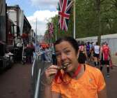Året därpå, 2017, sprang hon London Marathon.