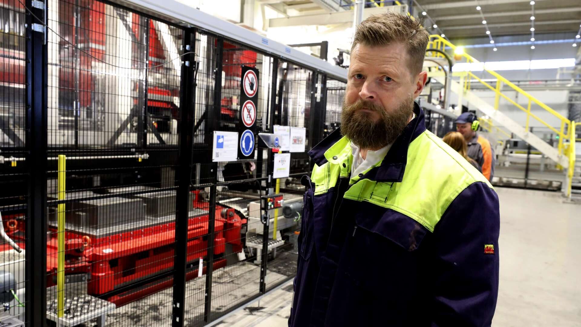 Det nya gjuteriet på Volvo GTO i Skövde har startats och ska upp i full produktion under året. Det är en av de stora förändringarna under 2024 i motorfabriken som är inne i en stor omställning. ”Men vi kommer också att starta med ny produktion och batterimontering” säger platschefen Rickard Lundberg. 