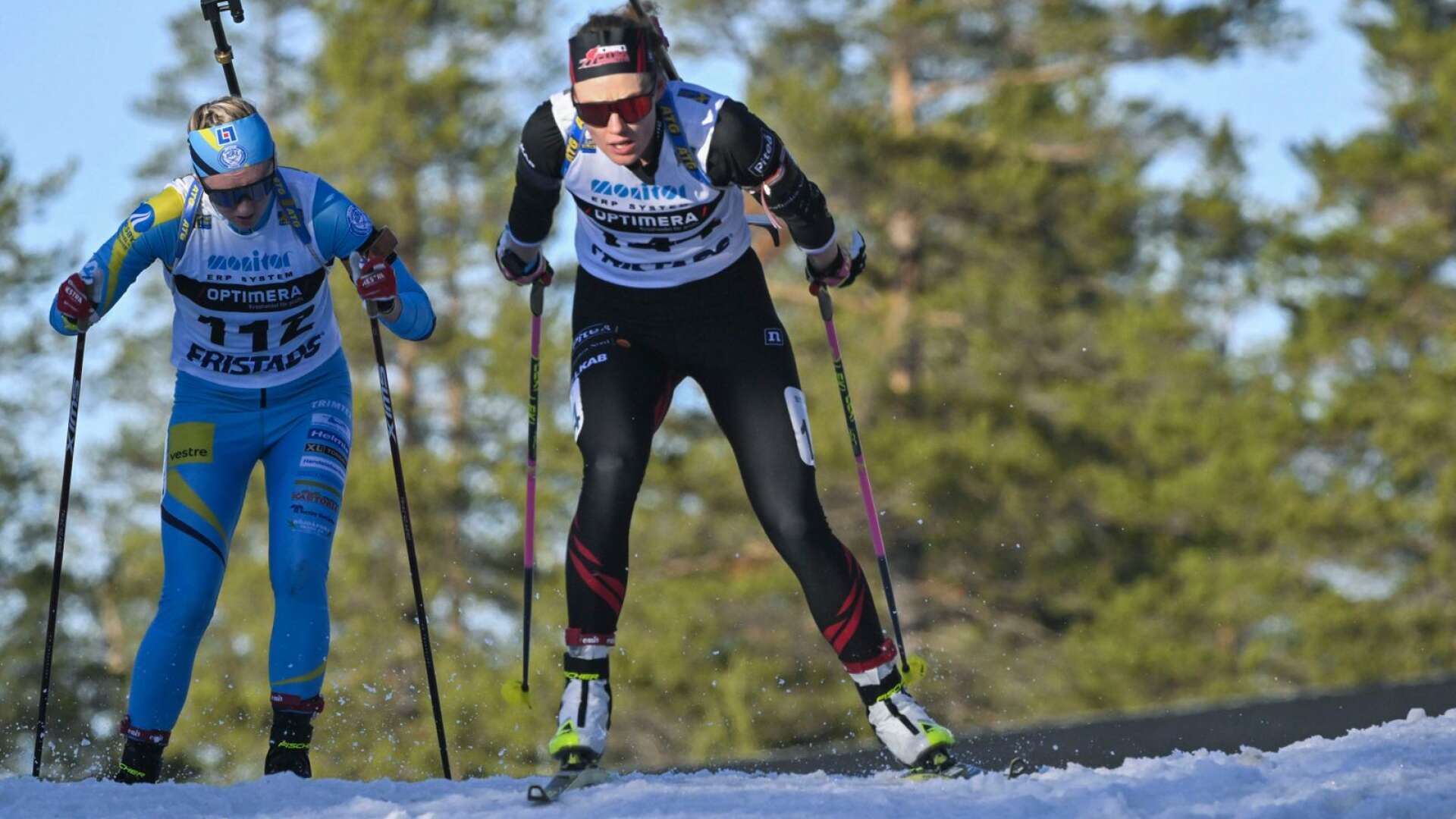 Emma Nilsson är här bakom Hanna Öberg i spåret, men i slutprotokollet var värmländskan före.