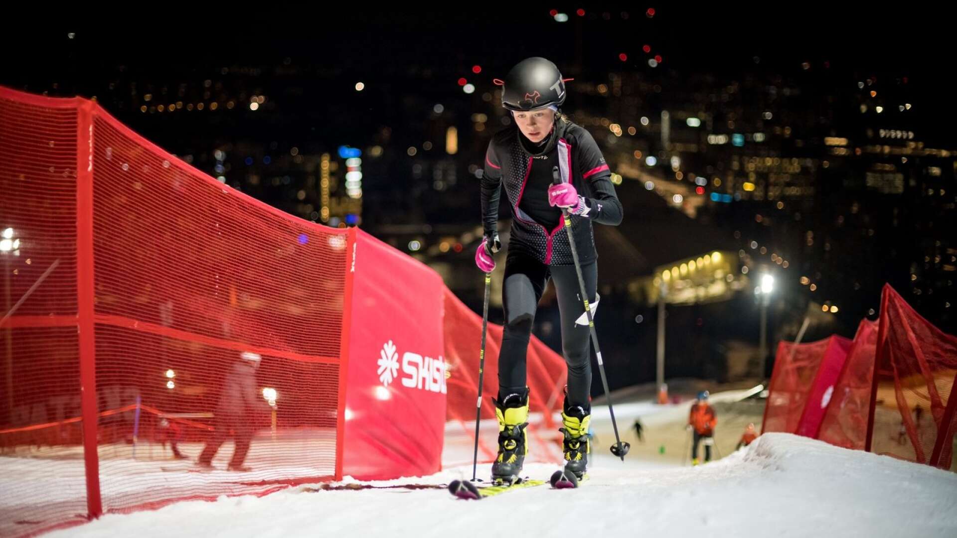 Ungdomstalangen Meija Petersson har börjat med skidalpinism - och det med bravur. 