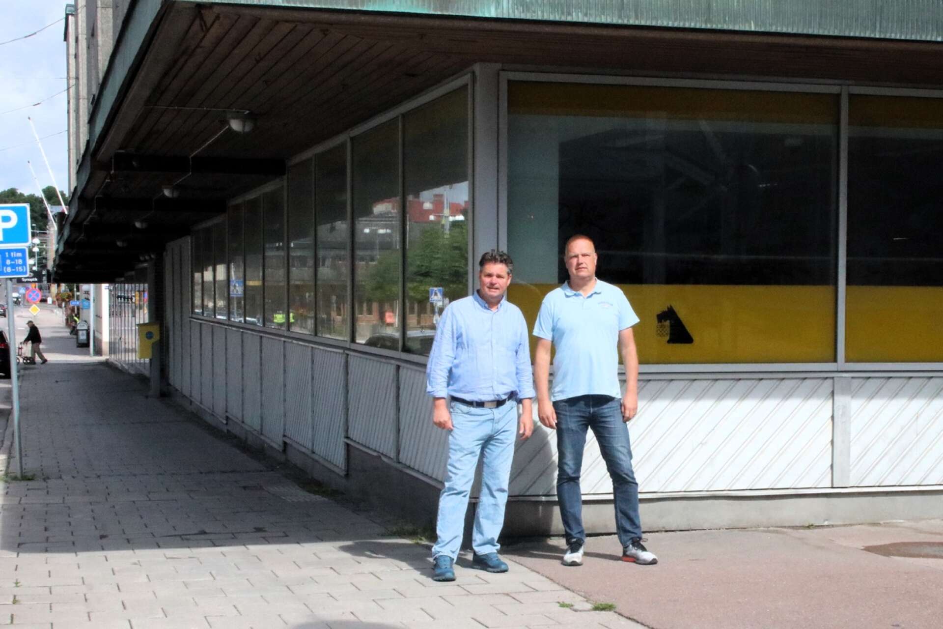 Stefan Nilsson och Håkan Lundbergs fastighetsbolag Metgrund AB har köpt Nettohuset.
