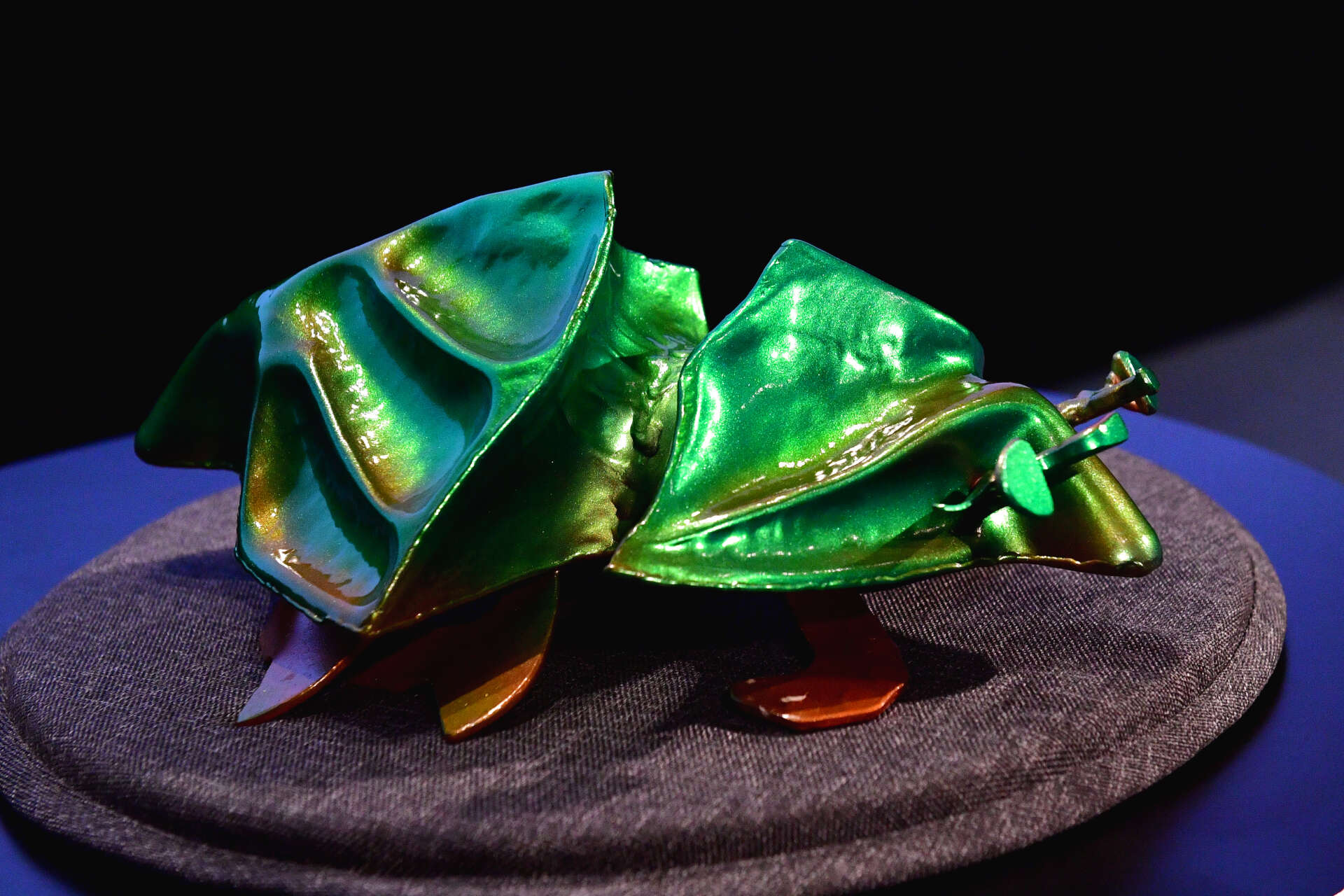 På årets gala ska 19 stycken Guldbaggar delas ut. Priset är skapat av konstnären Karl Axel Pehrson. Arkivbild.