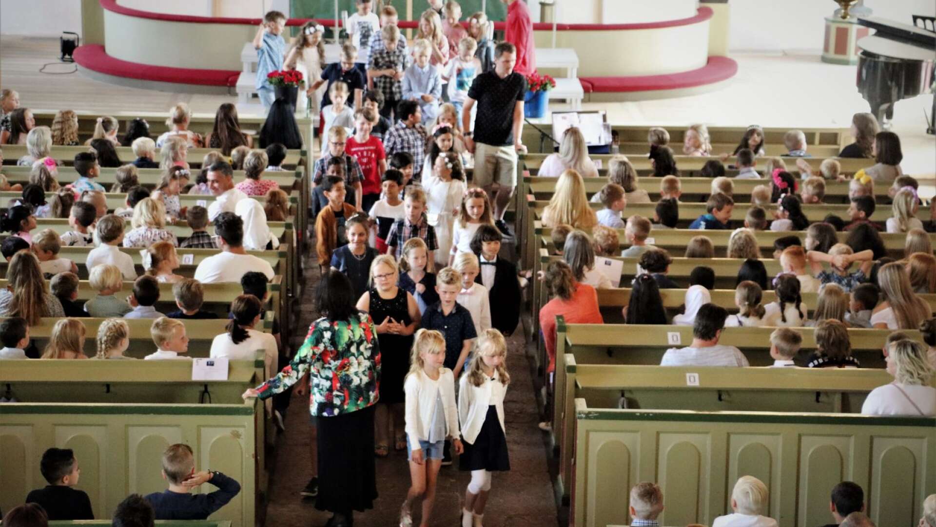 Grundskoleeleverna i Åmåls kommun kommer inte att att ha någon avslutningsceremoni i kyrkan i år. 