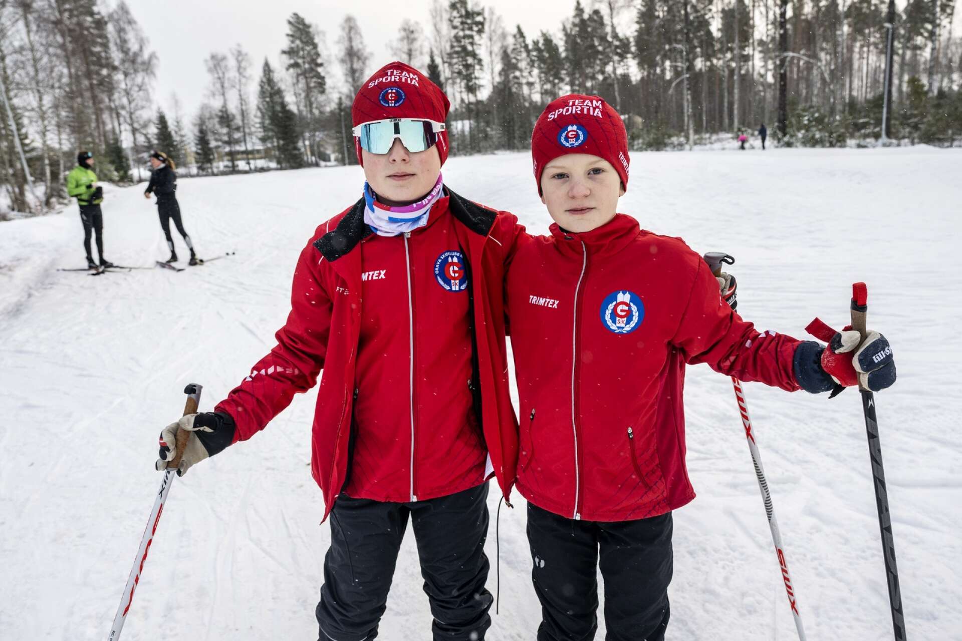 Tore Palo och kompisen Fredrik Mikaelsson passar på att åka så mycket de bara kan.