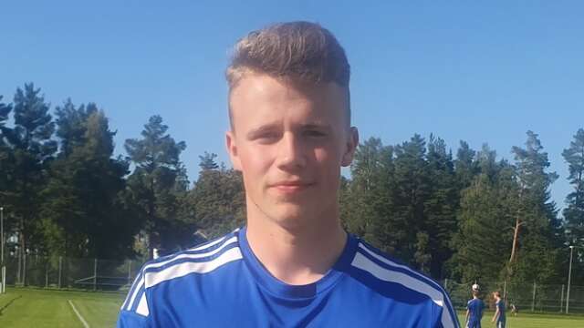 Det blev en kort tid i Strömtorps IK för Liam Svensson som fortsätter sin fotbollskarriär i Lidköpings FK.