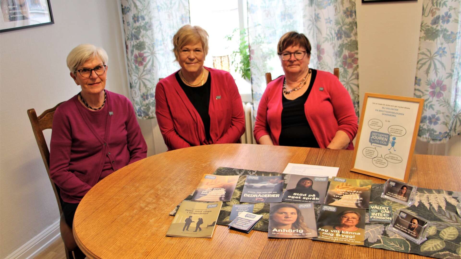 Elisabet Karlsson, Ann Krantz och Yvonne Jannes brinner för arbetet på Brottsofferjouren Östra Skaraborg.