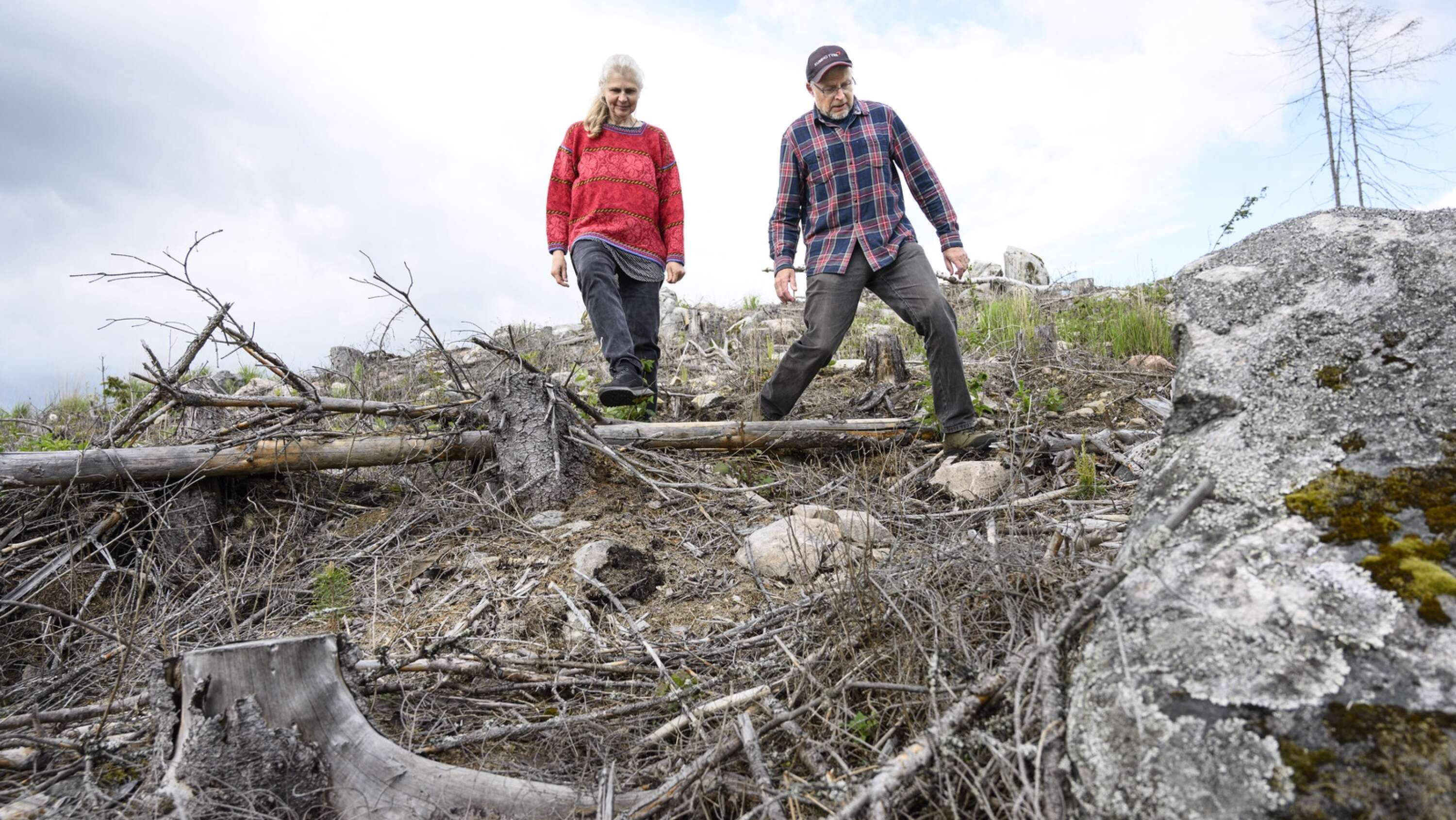 Ann-Christin Karlsson och Anders Lindgren från Arvikabygdens naturskyddsförening skulle hellre se ett hyggesfritt skogsbruk, åtminstone i delar av Glaskogen.