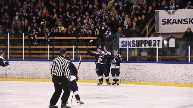 Sunne IK stärker upp laget inför den rafflande slutspurten i hockeytvåan. 