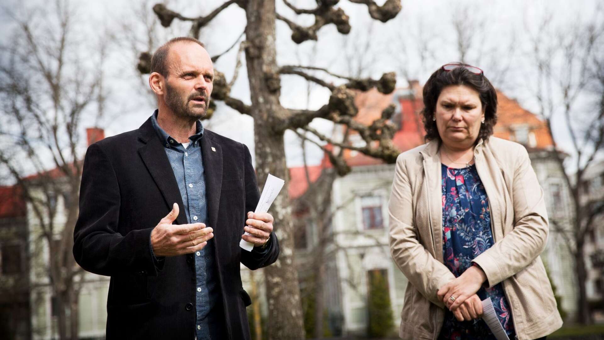 Claes Hultgren, kommunchef i Filipstad, och Catrin Marsell, kanslichef på Filipstads kommun.