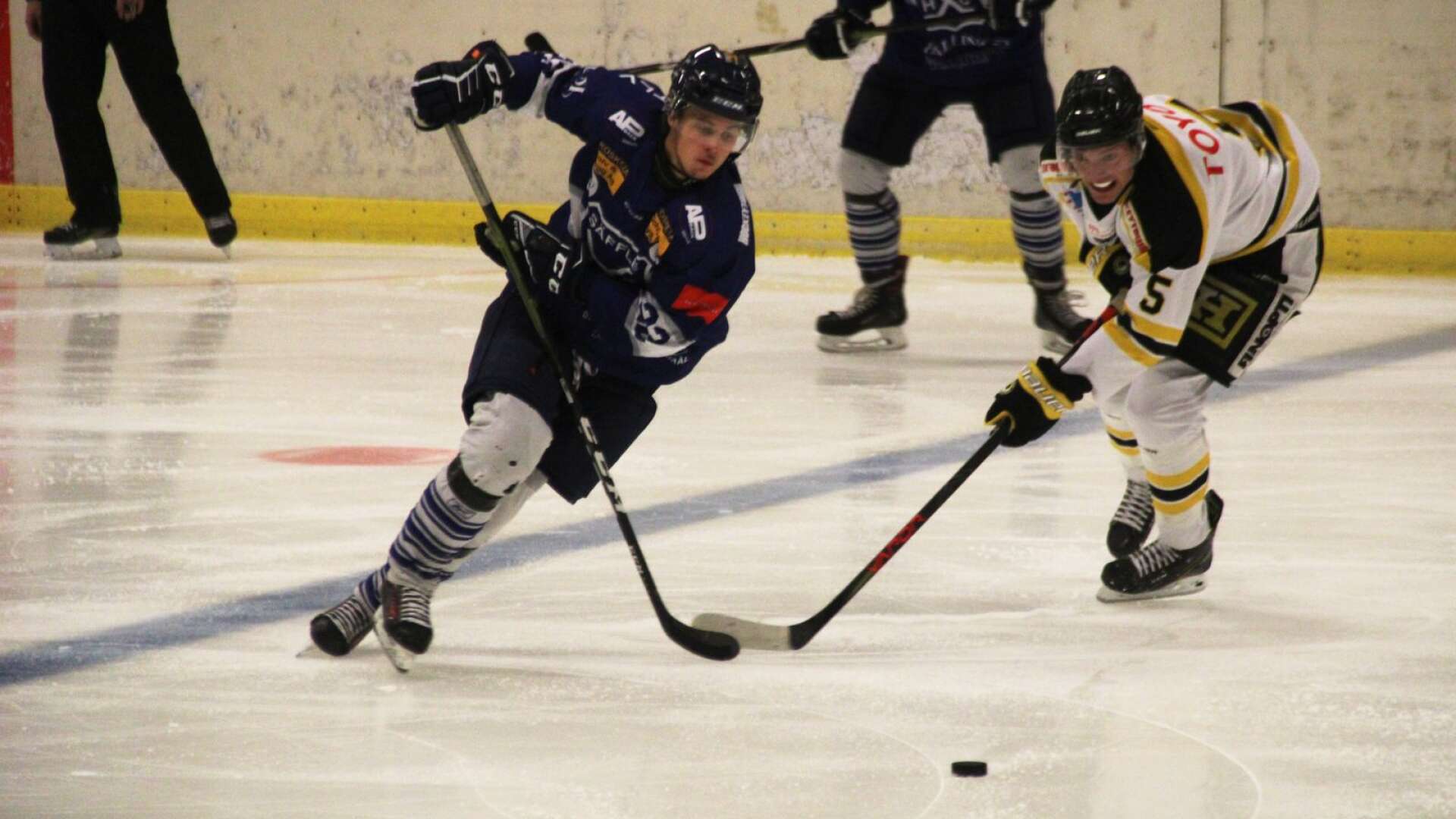 Åmåls SK:s ungdomslag kommer nu att få träna i Säffle HC:s hemmahall, Somashallen.
