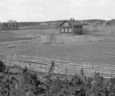 En av många skolor som startades ute i bygderna var den i Gunnarsbol strax utanför Säffle. Bilden är sannolikt tagen 1923.