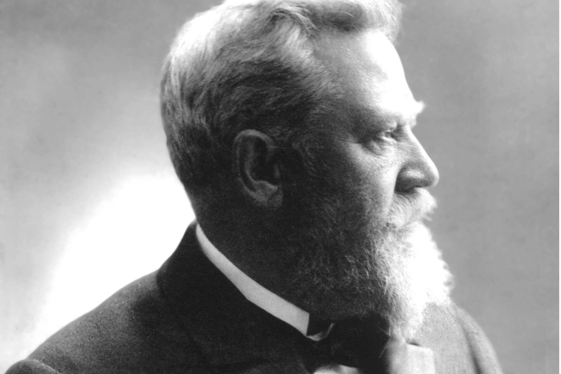 Lars Magnus Ericsson,  den svenska telefonindustrins grundare, föddes i Värmskog.