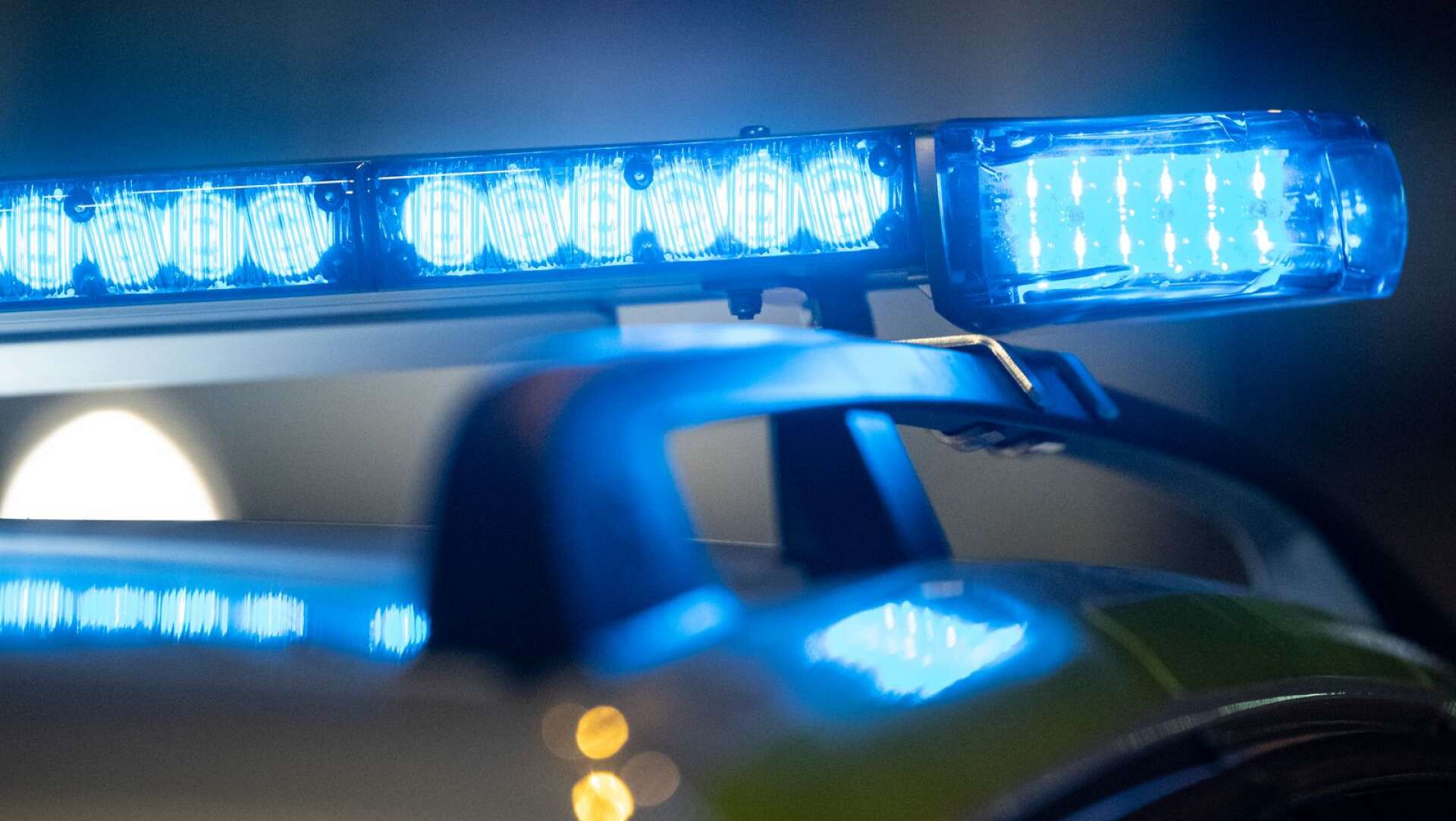 En man i 25-årsåldern misstänks för misshandel av en 30 år äldre kvinna i Hagfors.