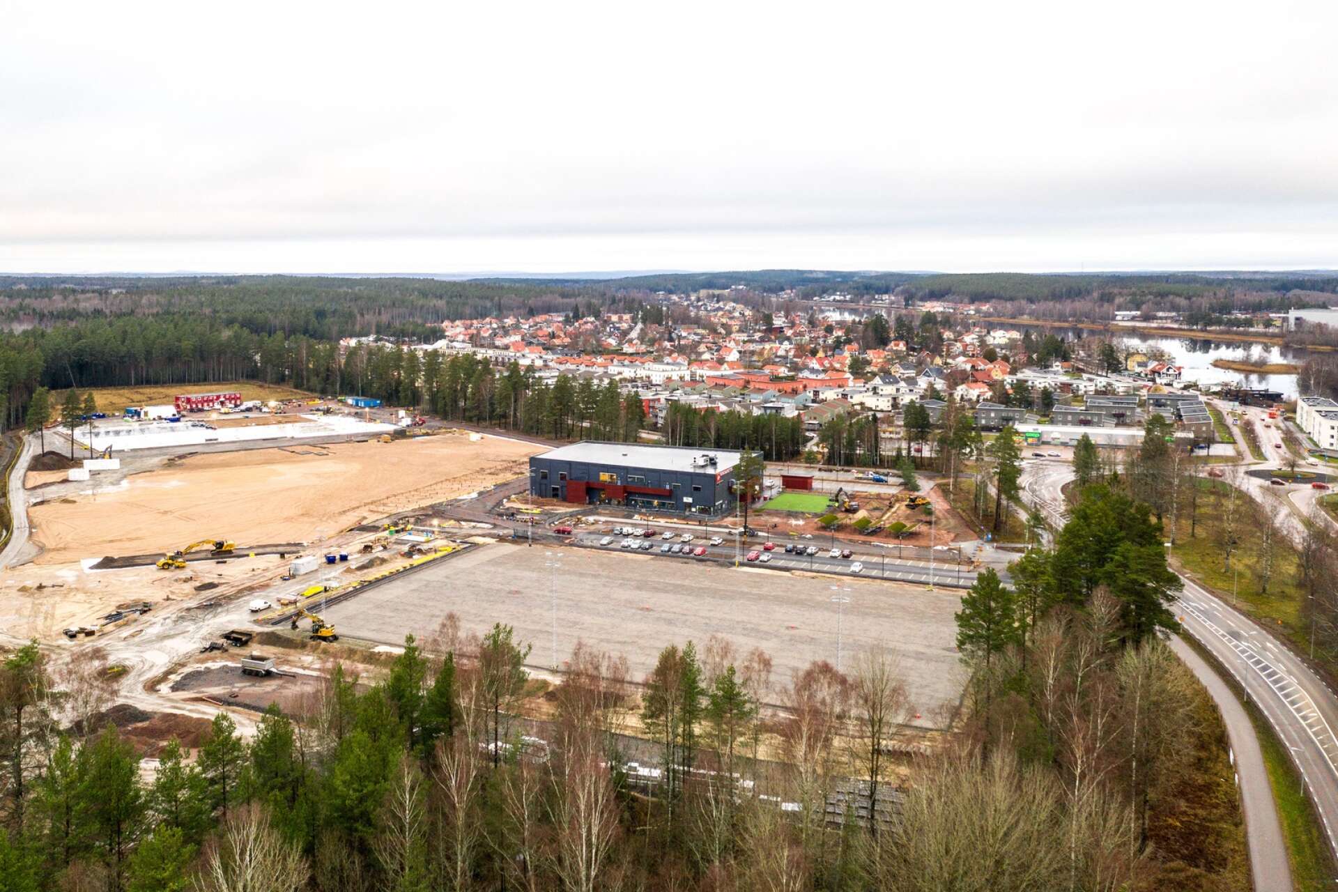 Råtorp, med arenabygget i förgrunden, har 94 procents föreningsaktiva ungdomar i den mest aktiva delen.