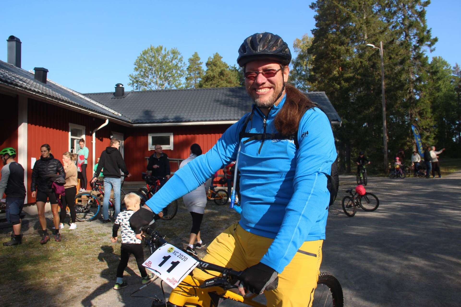 Henrik Aldén från Åmål deltog i premiärloppet på i mountainbikespåret. Förra året deltog han i Barnens cykelvasa tillsammans med sonen Karl-Arvid, som i år fick stanna hemma på grund av snuva.