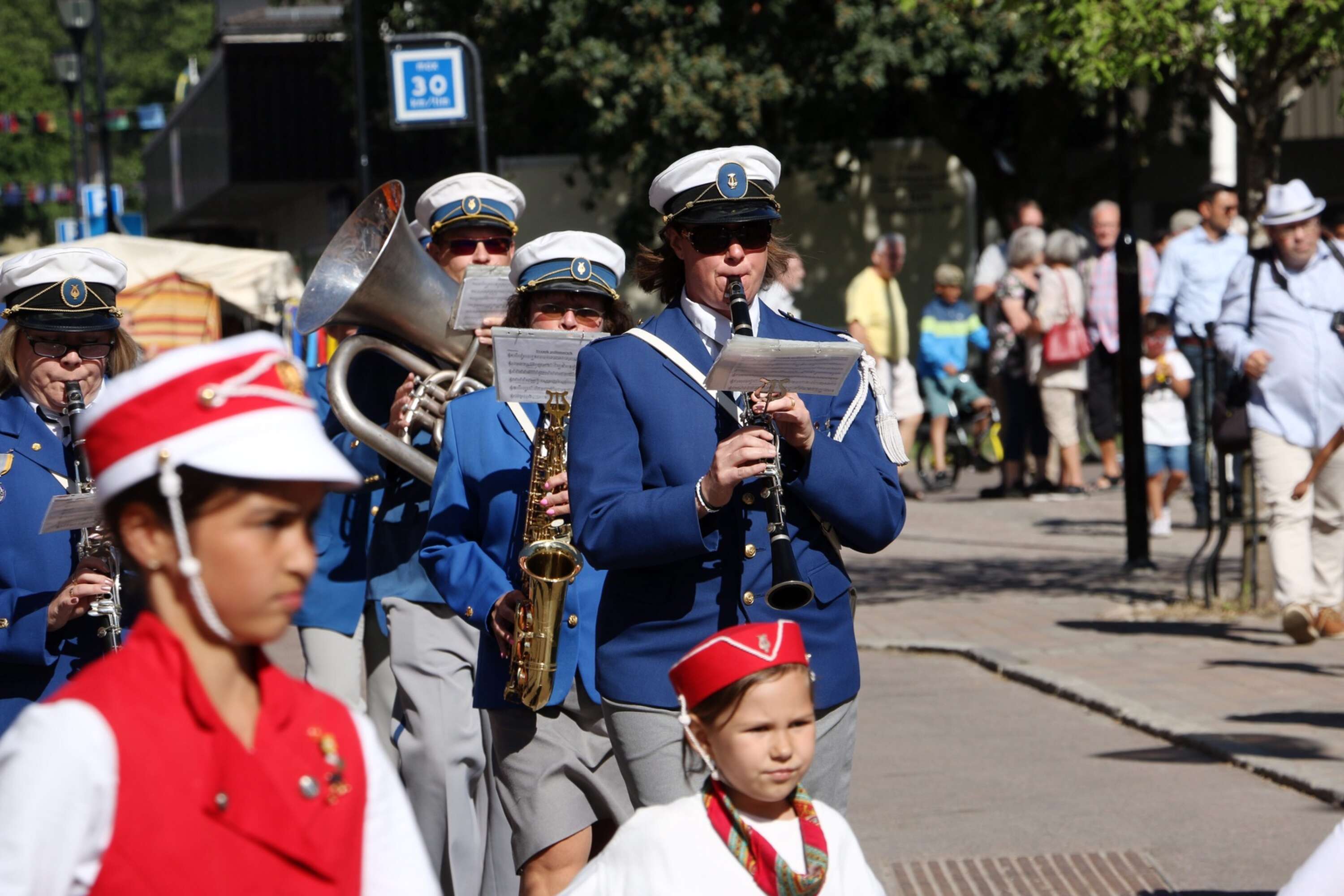 Slottsbrons musikkår hoppas på att mötas av solsken och mycket publik under nationaldagsfirandet i Filipstad den 6 juni.