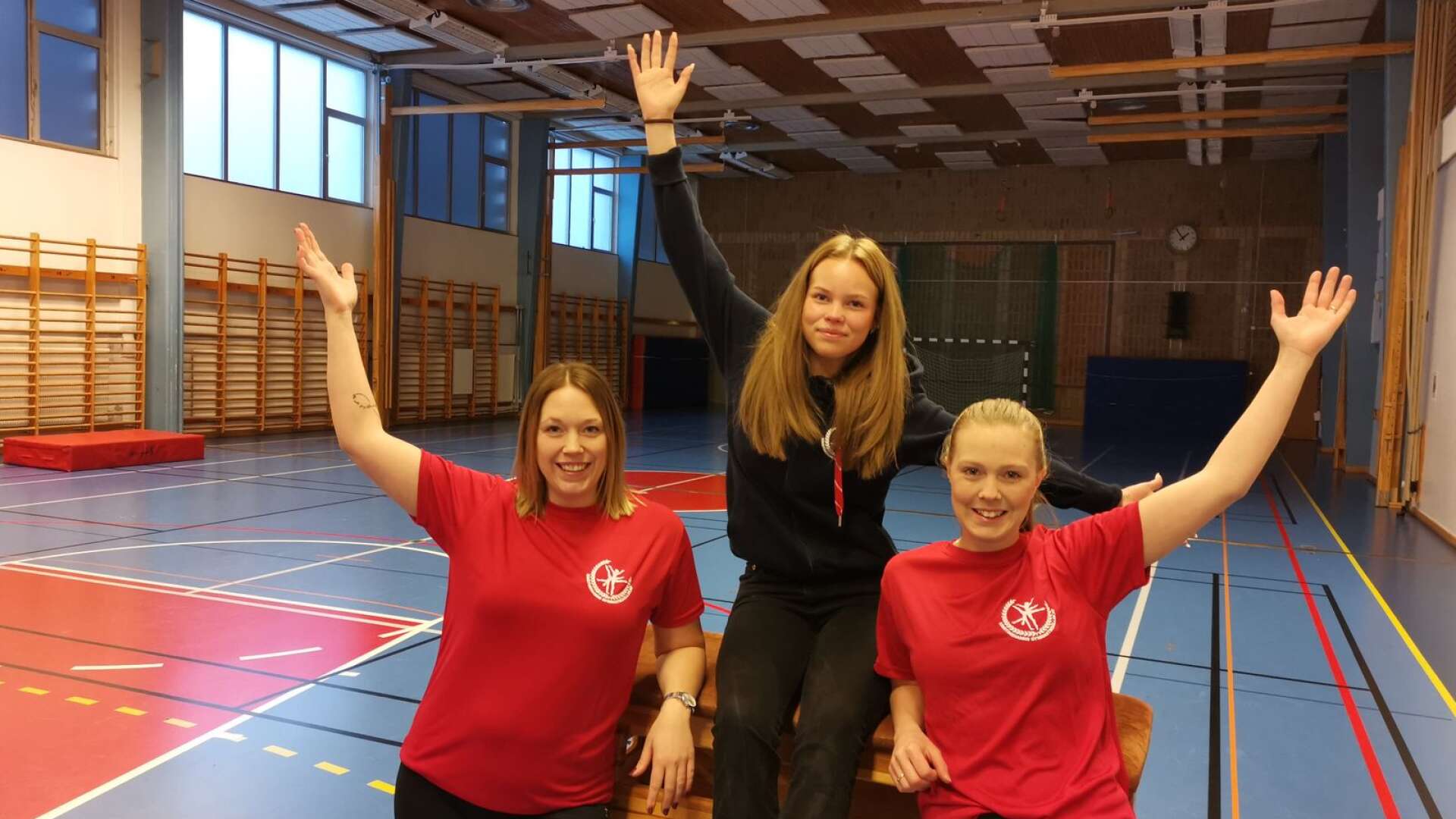 Sara Mäenpää, Moa Mossfeldt och Sandra Mäenpää kommer leda en ny gymnastikgrupp på 20 barn i Storfors.