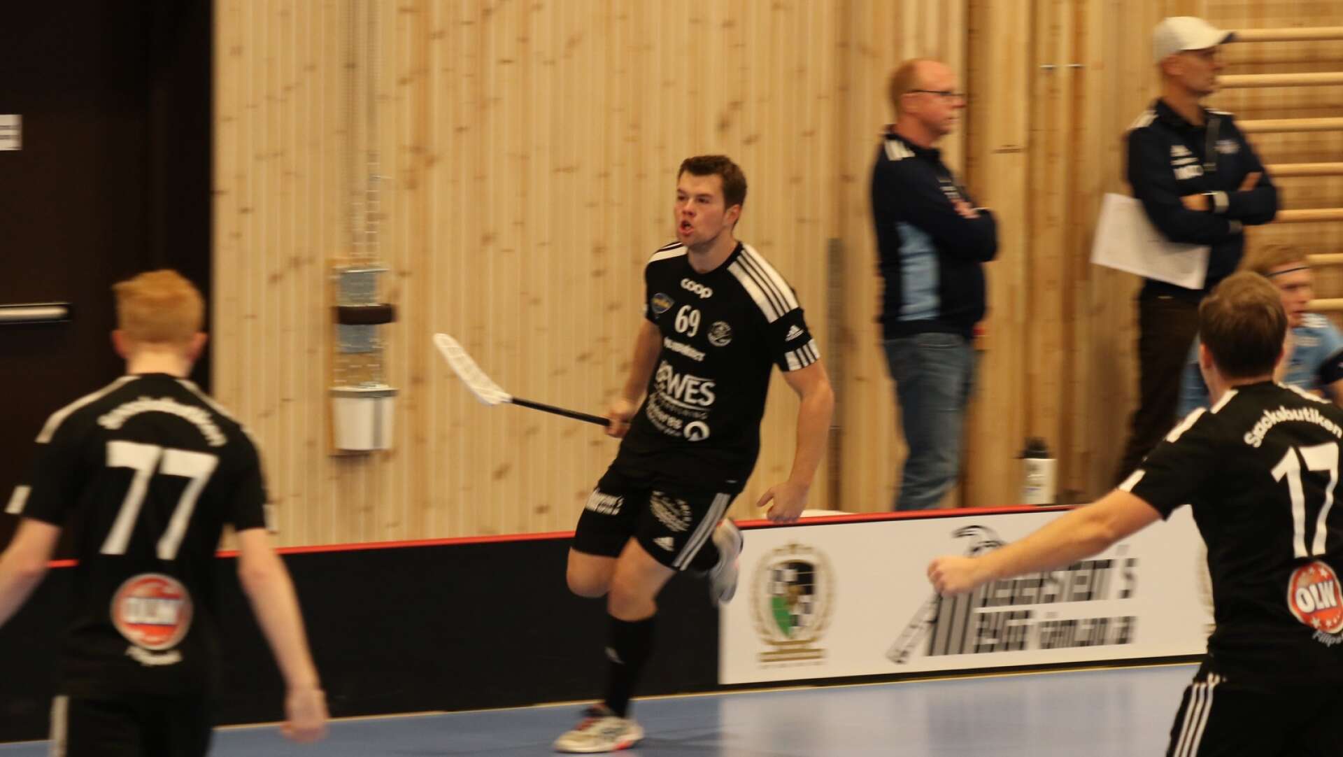 Gabriel Haraldsson gjorde mål i den första perioden, assisterad av Zackarias Lindgren. 