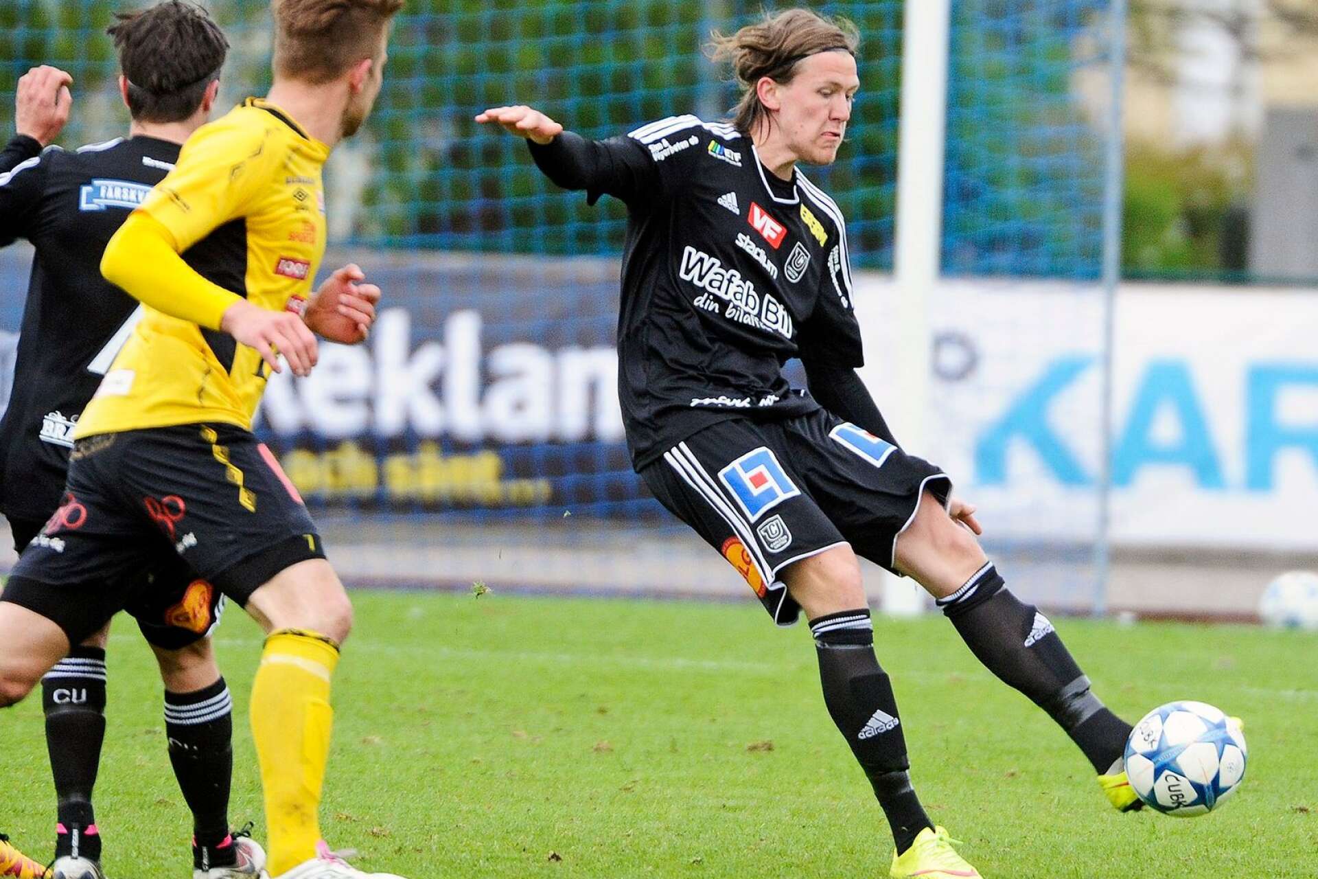 John Stenberg gjorde två mål för Dalkurd i Superettan på tisdagskvällen. Här syns han i Carlstad United 2017.