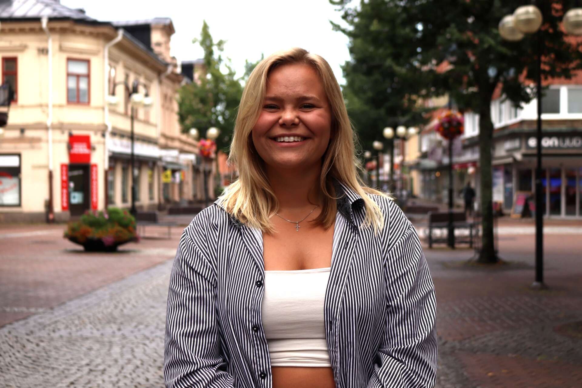 I sommar var Klara Pollack hemma i Kristinehamn och jobbade på Maxi. I höst ska hon tillbaka till Göteborg för att gå sitt sista år på Balettakademiens musikalartistutbildning.