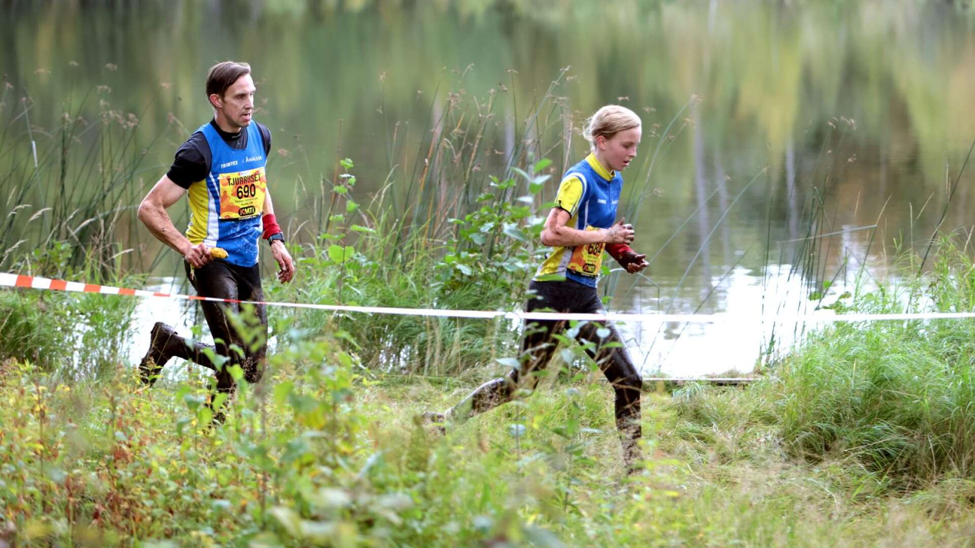 Alva Olsson, 14, sprang loppet tillsammans med sin pappa Tomas Johansson och lillasystern Eira Olsson, 12, som bara var åtta sekunder bakom i mål. 