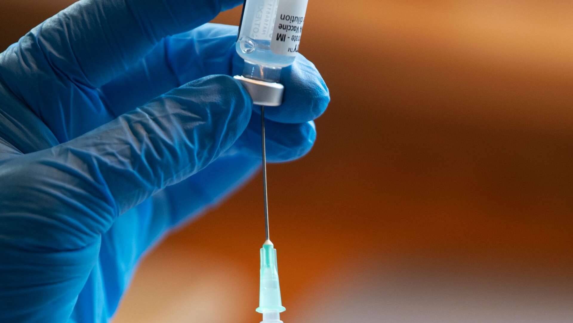 Nu finns det ett nytt proteinbaserat vaccin som erbjuds till vissa personer. 