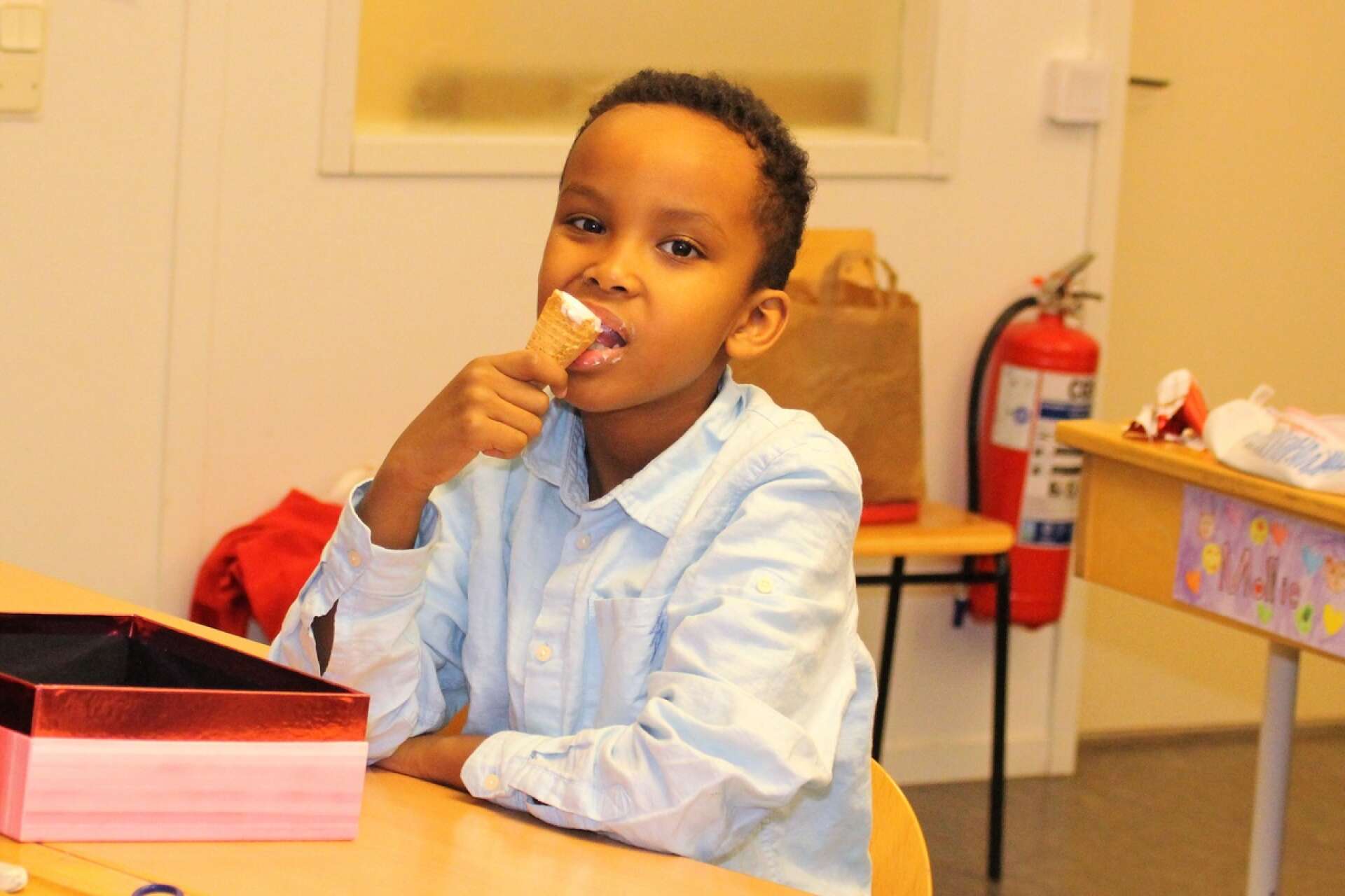 Said Ahmed var nöjd med att bli bjuden på glass under lektionstid och visade prov på goda kvaliteter i huvudräkning.