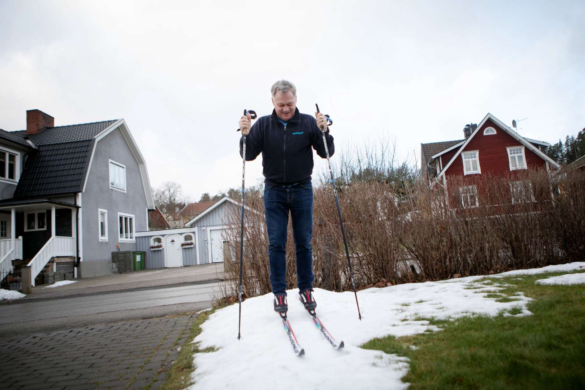 Tidigare olympiern Kjell Nilsson är, trots snöbrist på hemmaplan, redo för en ny utmaning. Söndag 29 januari är det dags för långloppet Marcialonga. 