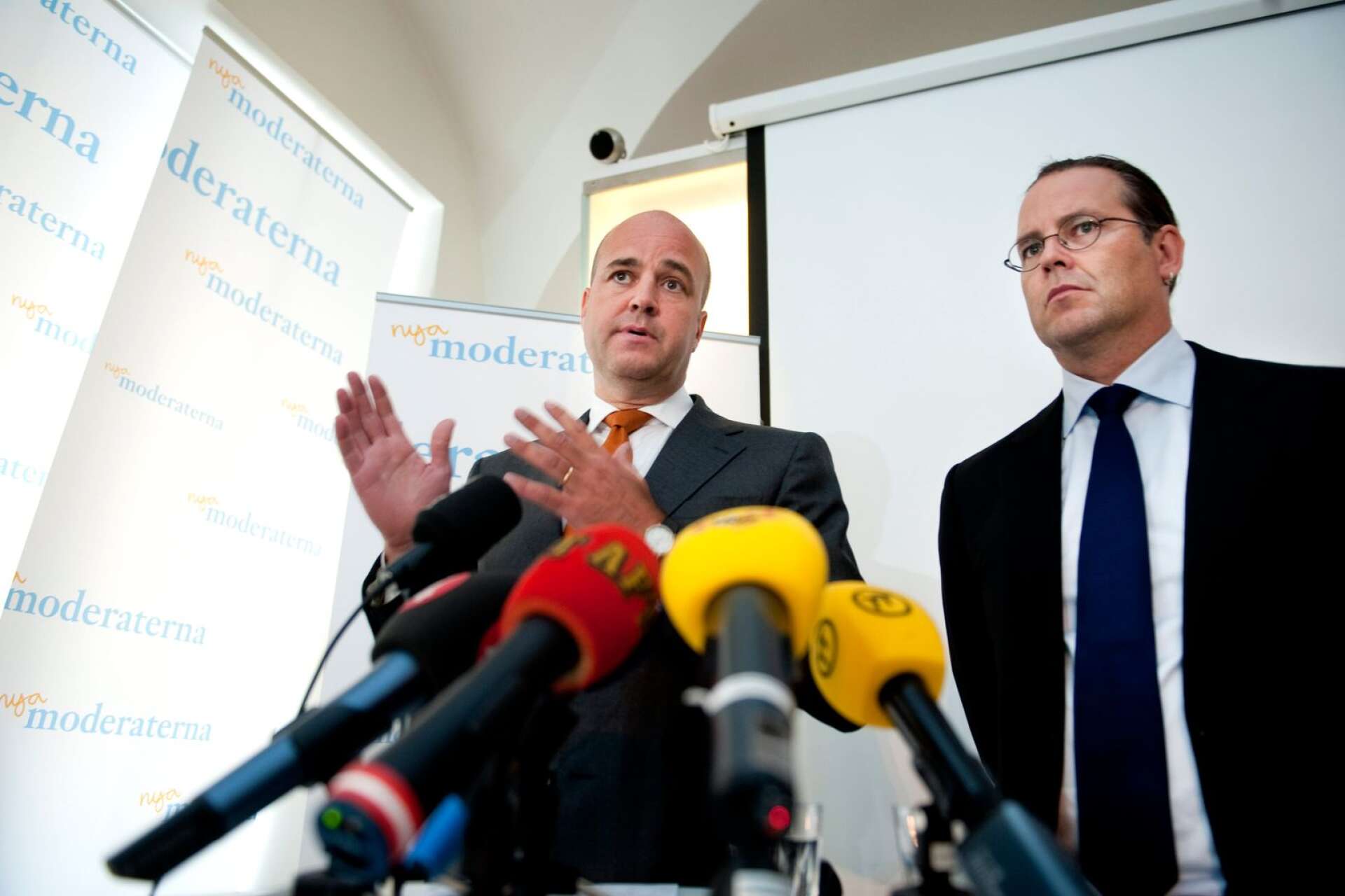 Fredrik Reinfeldt och Anders Borg införde jobbskatteavdraget under sina regeringsår efter hård strid. Nu står skattestriden kring sparande.