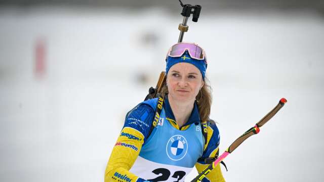 Mona Brorsson slutade på en topp 15-placering i söndagens jaktstart i skidskytte-VM. 