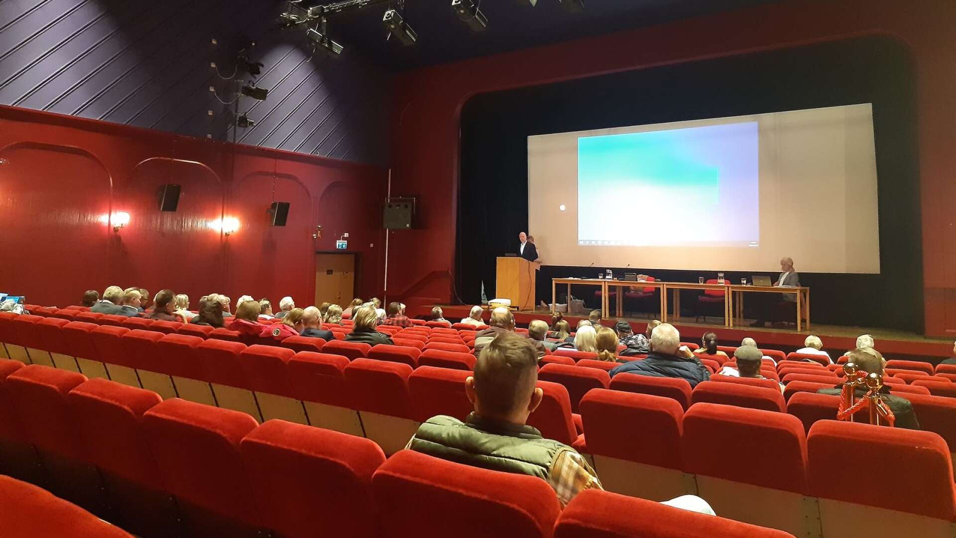 Under torsdagens kommunfullmäktige, som hölls i biosalongen i Filipstads Folkets hus, antogs den ekonomiska planen för 2023-2025.