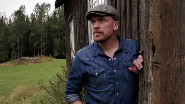 Pärra Eriksson från Môra-Per släpper solosingel som handlar om att stanna på marken.