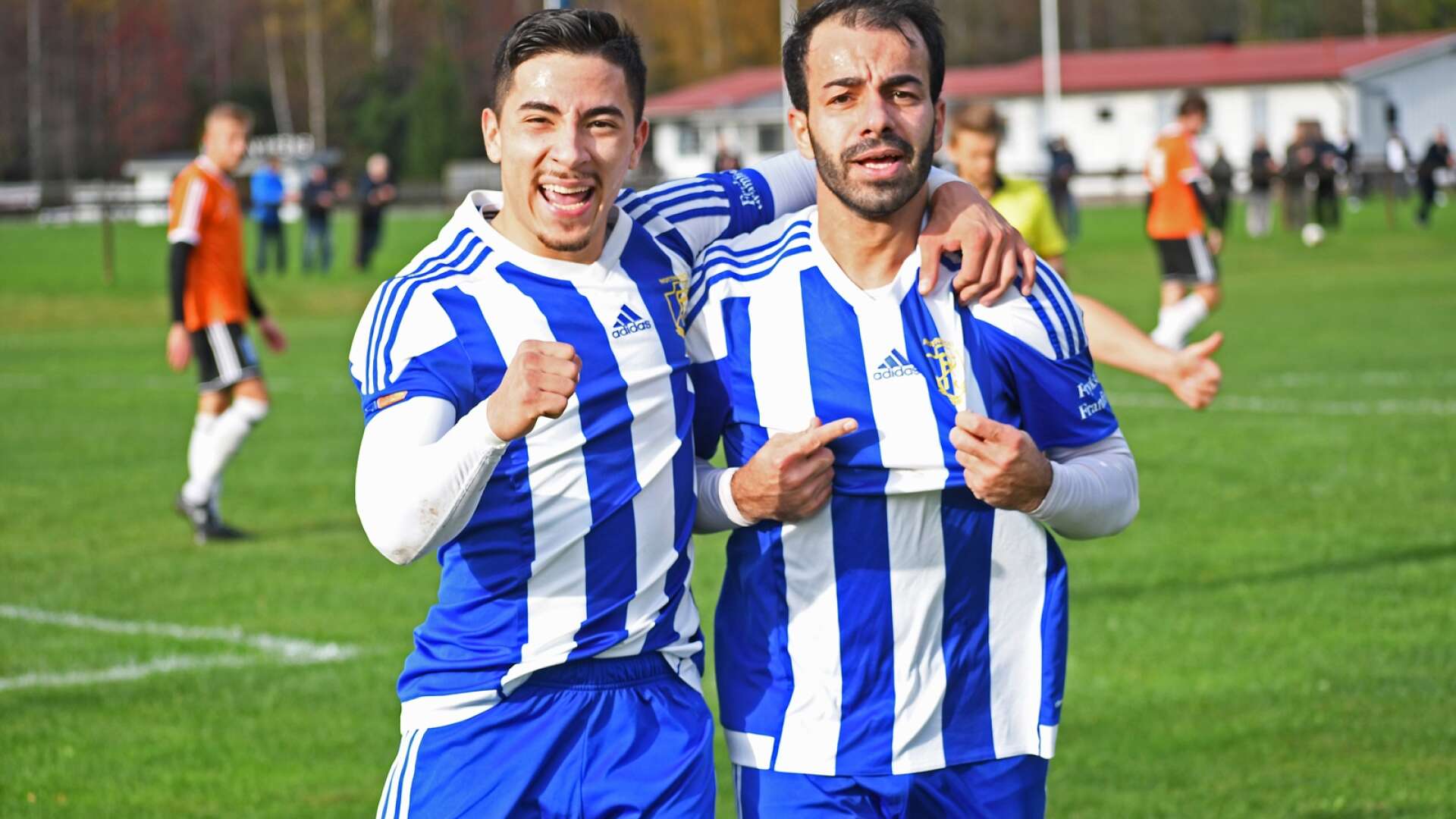 Anderson Parra Parra och Haval Haziz hittade kameran efter 2-0-målet.